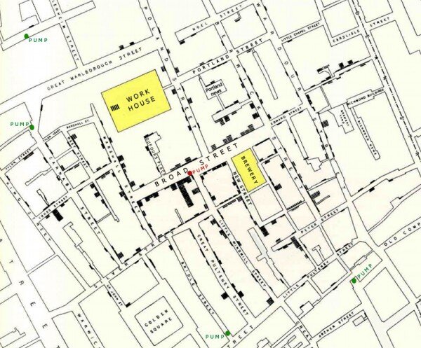 Черные штрихи-количество заболевших, красная и зелёные точки - колонки, обслуживающие район