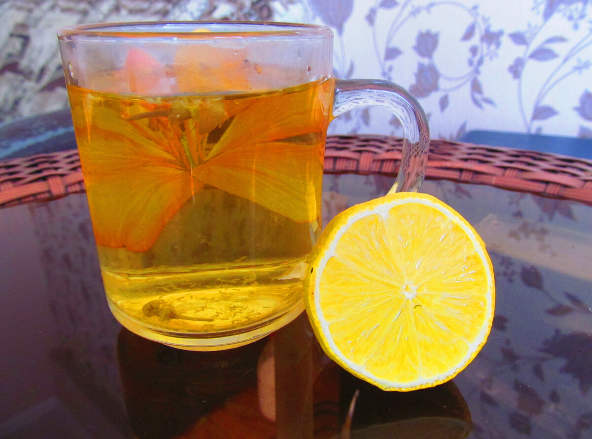 лимон разжижает. список продуктов разжижающих кровь. напитки разжижающие кровь. апельсин и лимон. солнечный напиток рецепт.