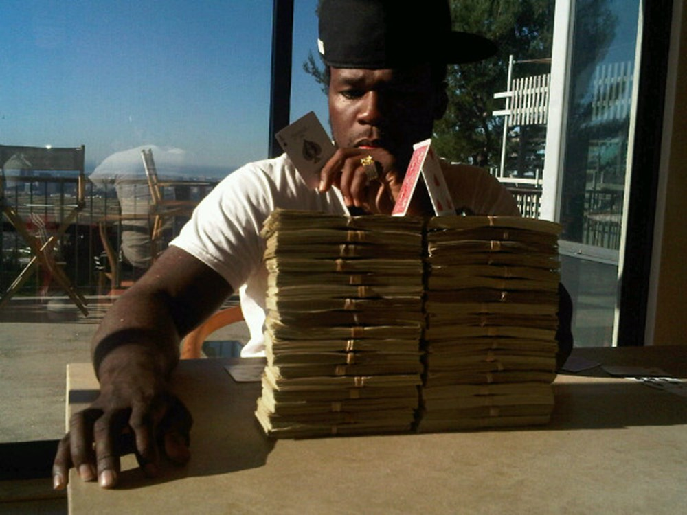 Big money 1. 50 Cent с деньгами. 50 Cent банкрот. РЭПЕРЫ С деньгами.