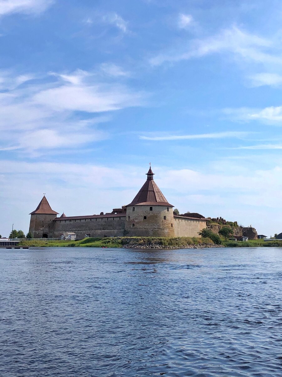 Крепость орешек на
