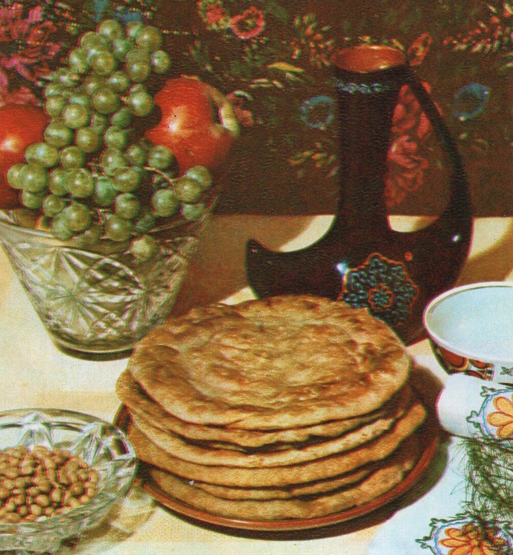 Фото автора с открытки Блюда киргизской кухни. Каттама.