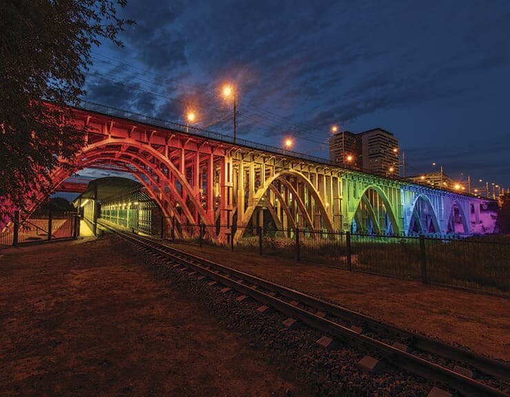 Архангельский мост в Волгограде. Архитектурное освещение создано МСК "БЛ ГРУПП", подразделение "СветоПроект."