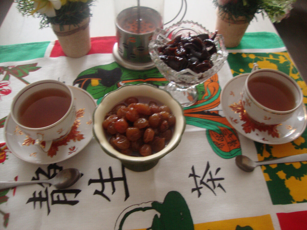 Да ещё и чай травяной