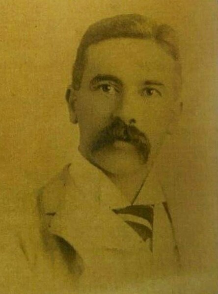 Артур Толкин.