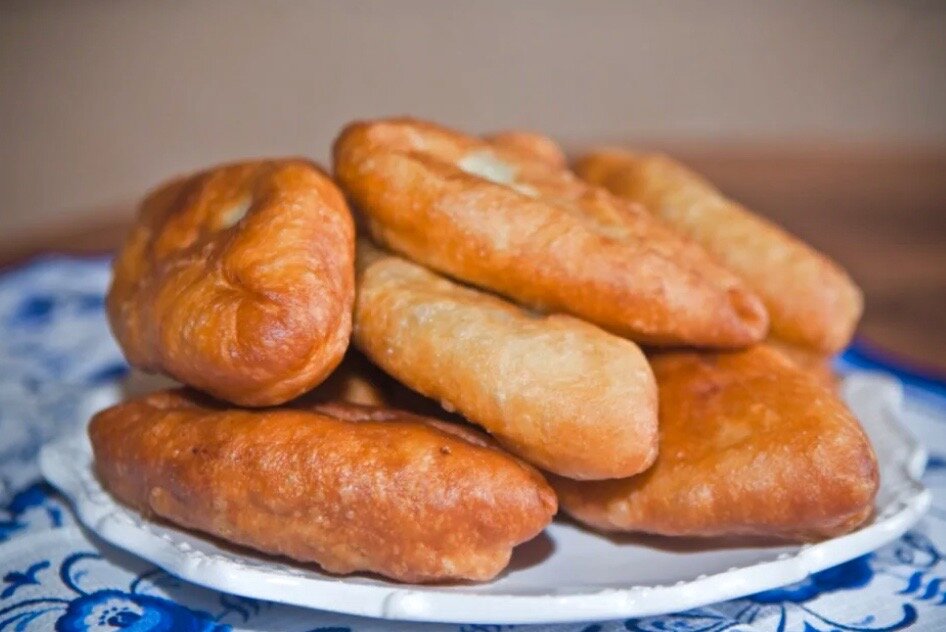 Пирожки жареные в масле.