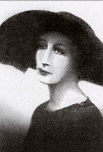 Любо́вь Ефи́мовна Ди́кгоф (Э́мма Сторэ́), (29 декабря 1896, Париж — 8 мая 1969, Жданов) — участница гражданской войны в России, жена эсера А. А. Дикгофа-Деренталя, секретарь и гражданская жена Б. В. Савинкова. Участница савинковских организаций «Народный союз защиты родины и свободы», «Русский политический комитет»