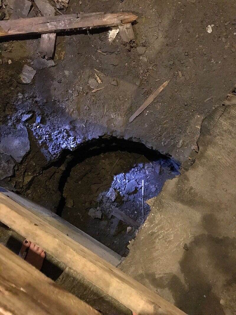 Колодец в подвале.