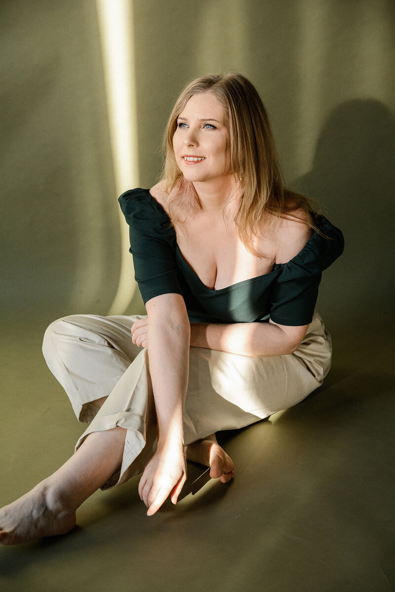 Автор никого не спасает. И слава богу.