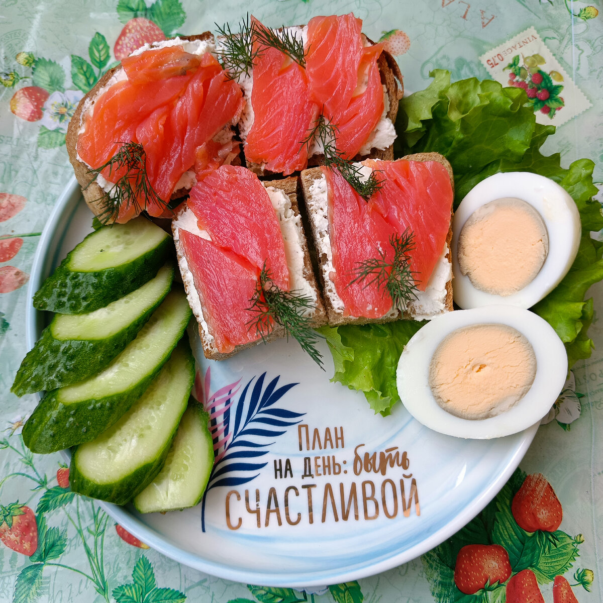 Кофе за кадром и аж два раза