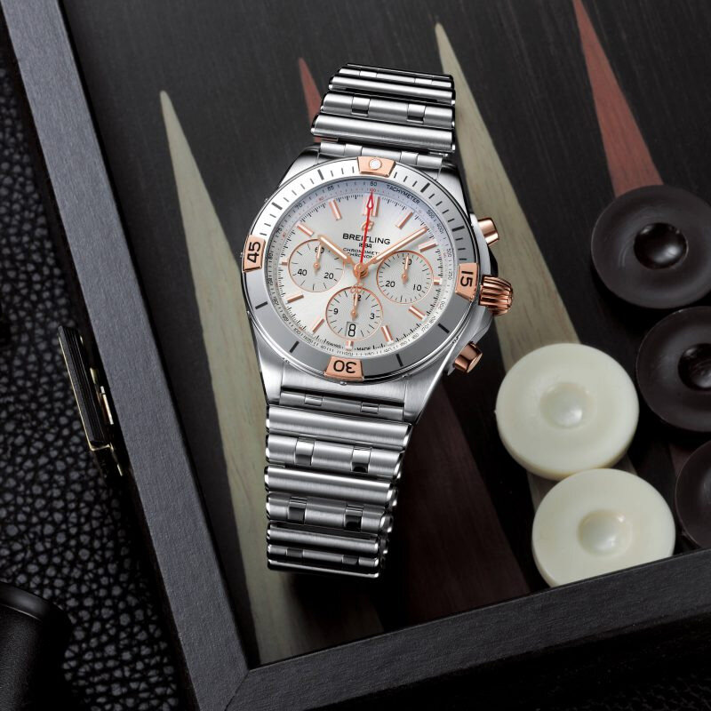 Часы Breitling Chronomat в 42 мм корпусе из стали и розового золота с фронографом и индикатором даты