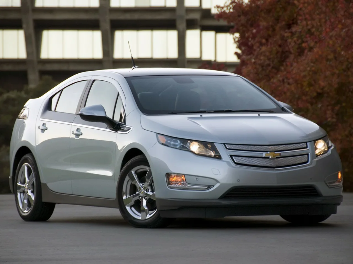 Chevrolet Volt 2011: Электрическая Революция от General Motors | CarZone |  Дзен