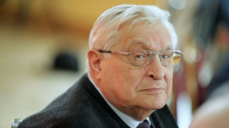 Олег Басилашвили