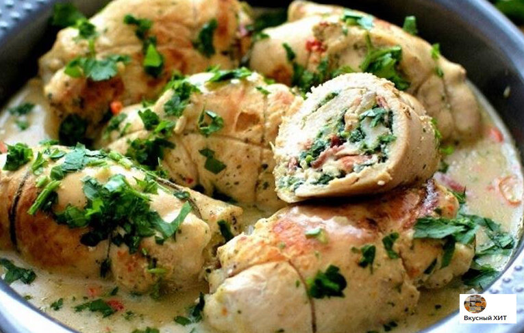 Куриные рулетики с грибами и сыром
