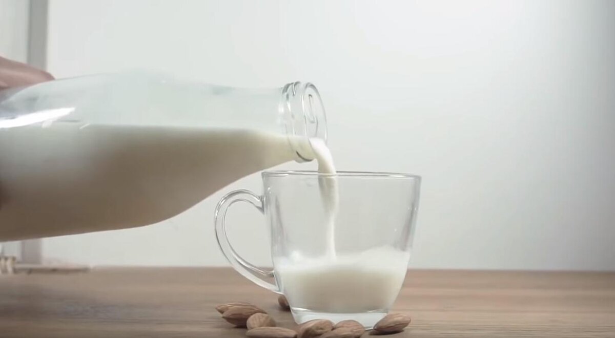 Прыщи от молока