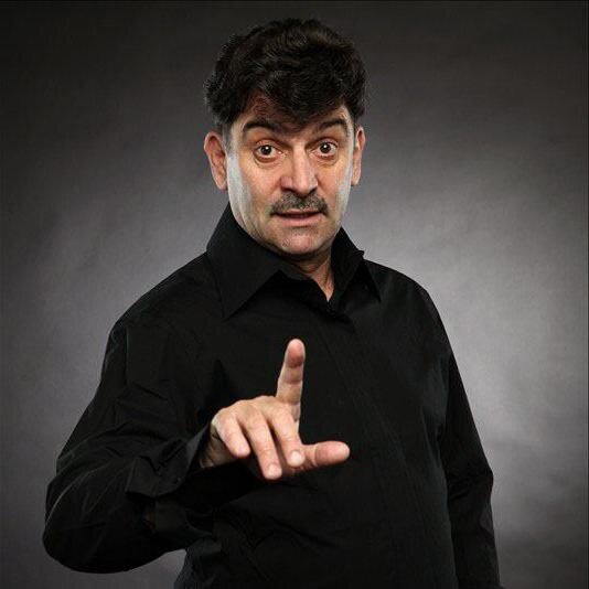 Поэт Владимир Вишневский