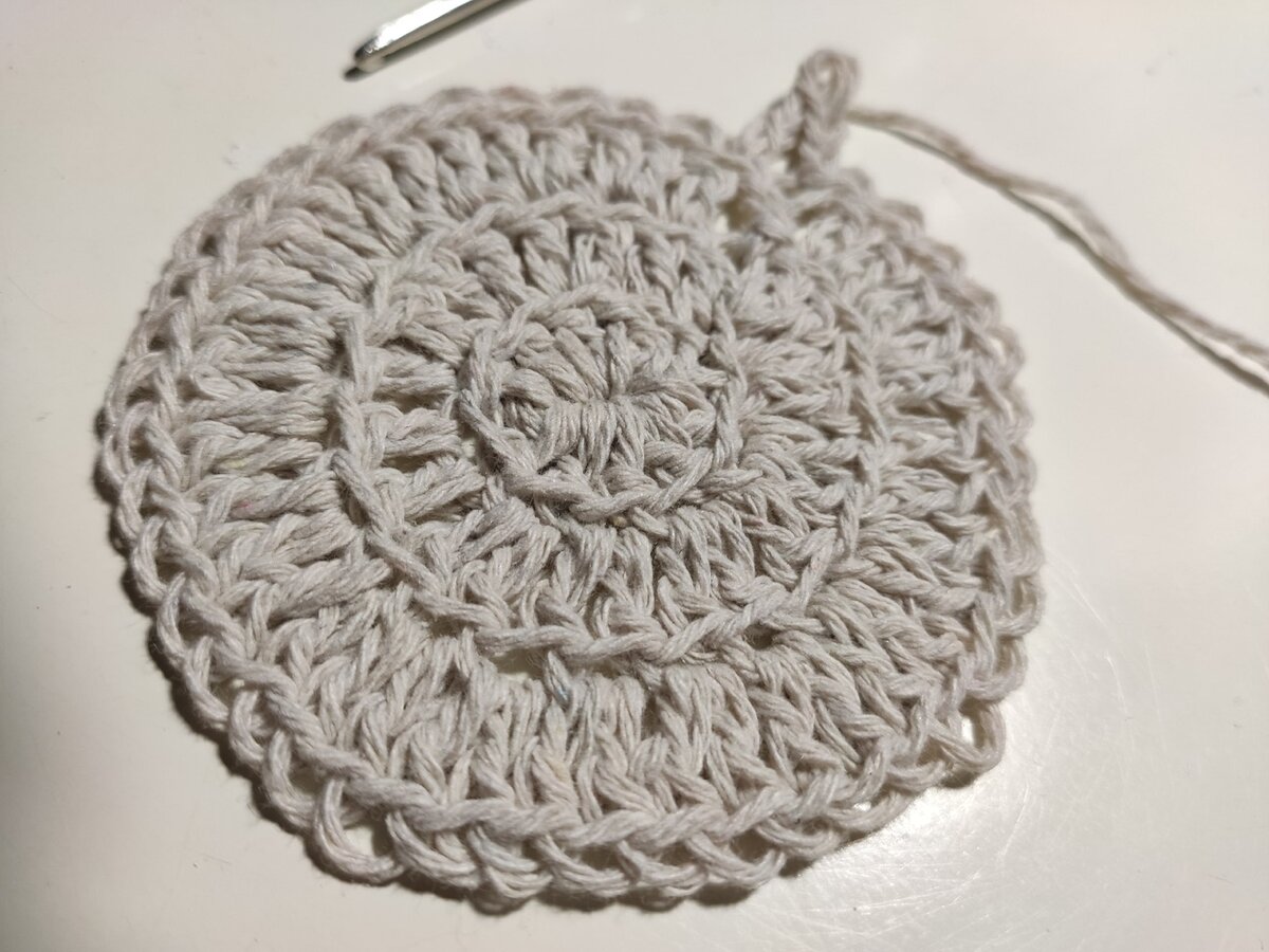 Листайте вправо