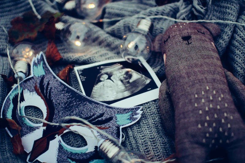 Когда проявляются первые признаки беременности после зачатия