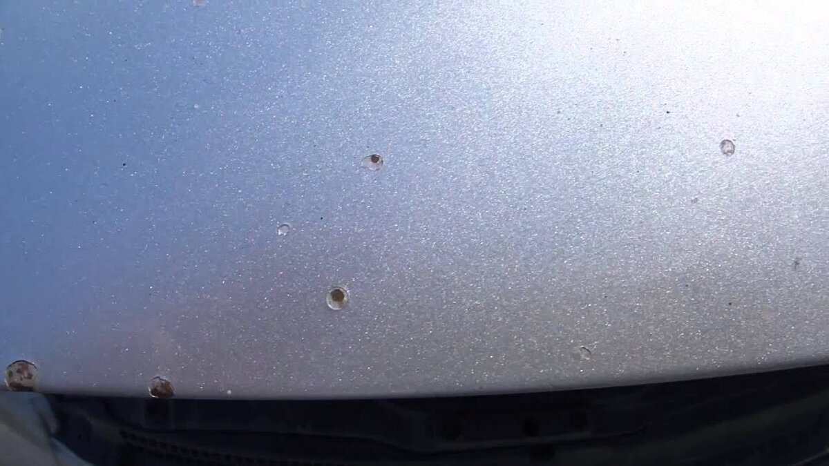 Сколы на капоте