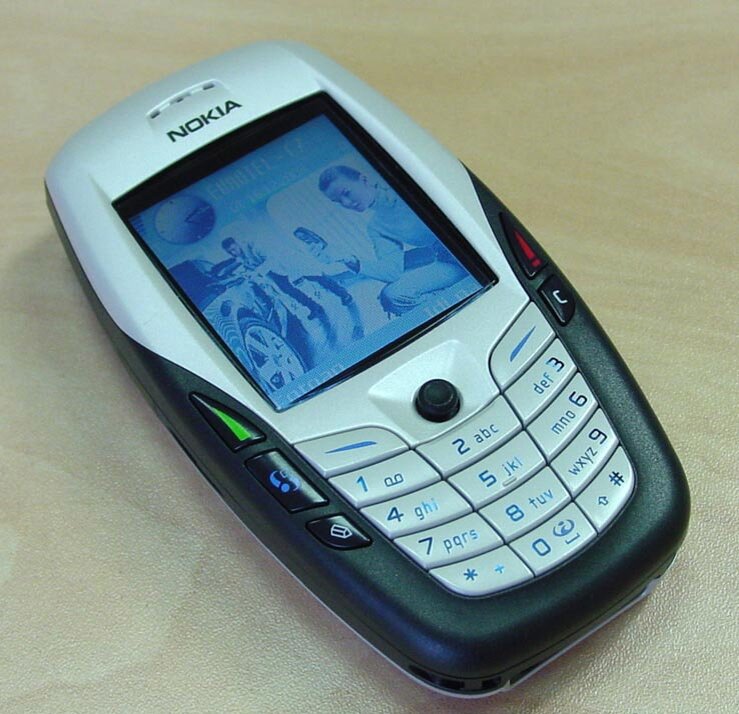 Старые нокия фото. Nokia 6600. Смартфон нокиа 6600. Первый смартфон нокиа 6600. Нокиа бочка 6600.