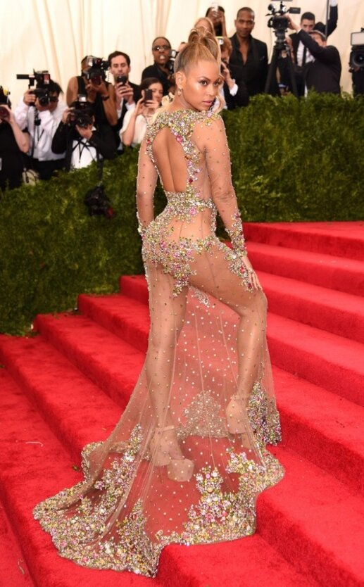 Бейонсе на балу Met Gala 2015