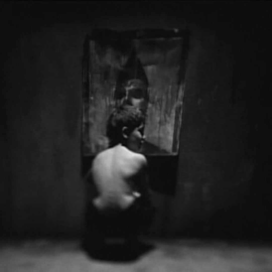 Кадр из клипа "Unforgiven"