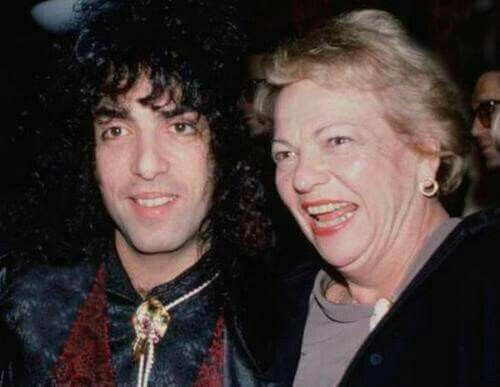 Пол Стенли с мамой Евой Айзен