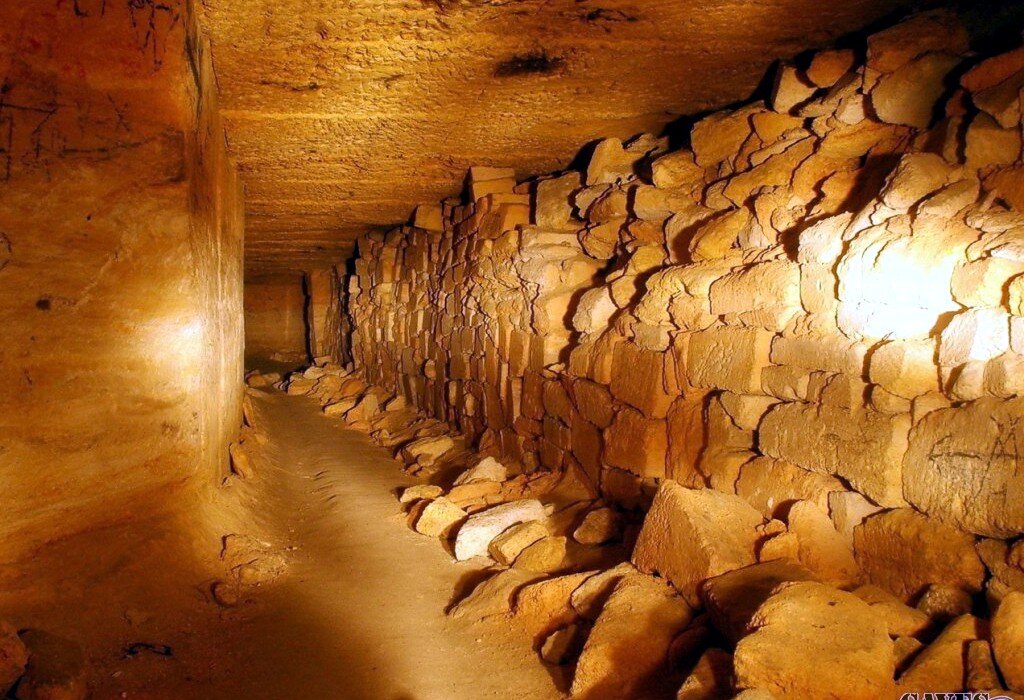 Фото: https://www.fresher.ru/2012/07/19/odesskie-katakomby/