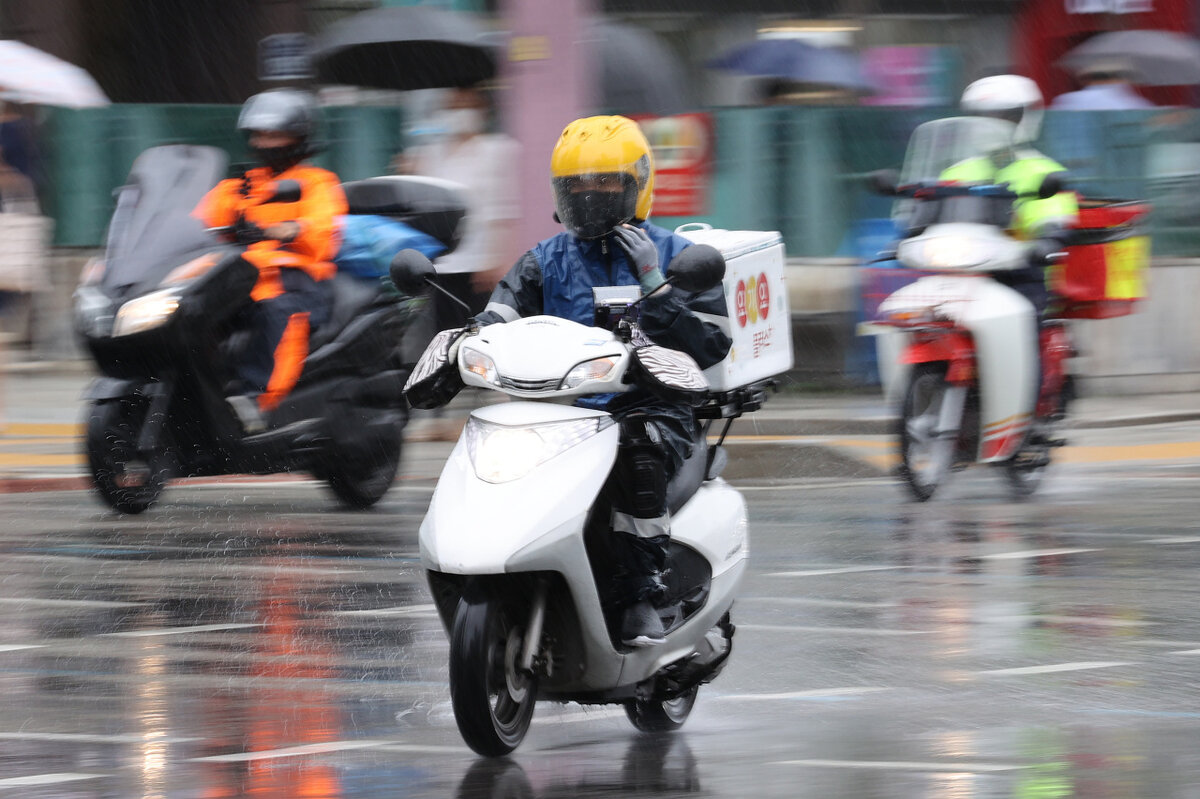 Доставщики (Ренхап)
