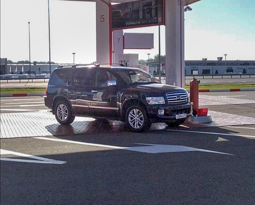 Я на заправке Лукойл в Горячем Ключе