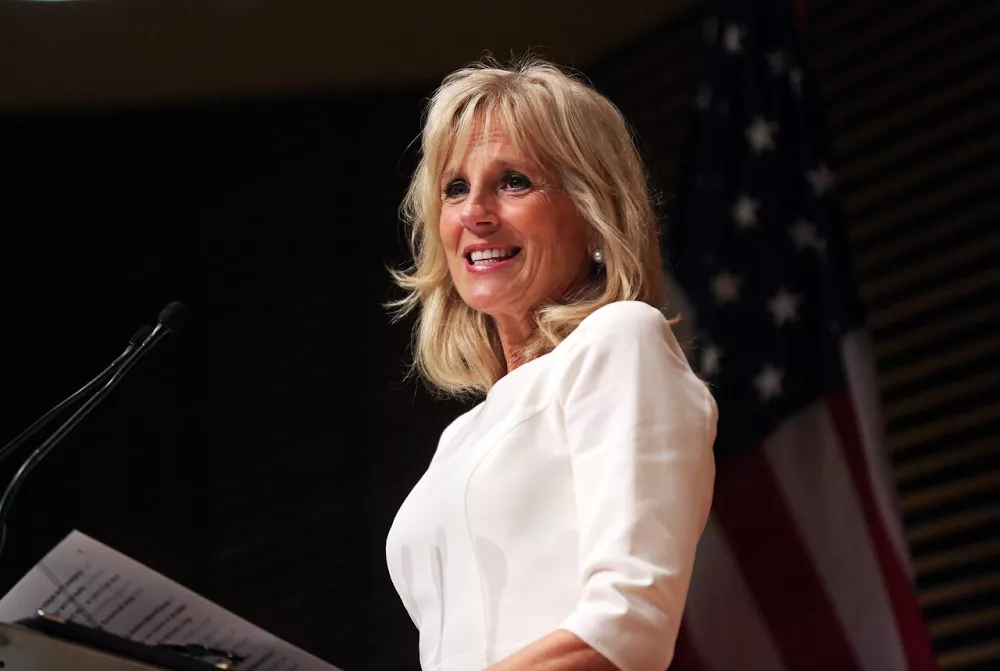 Jill biden. Джилл Байден. Джилл Джейкобс Байден. Джилл Байден фото. Джилл Трейси Джейкобс.