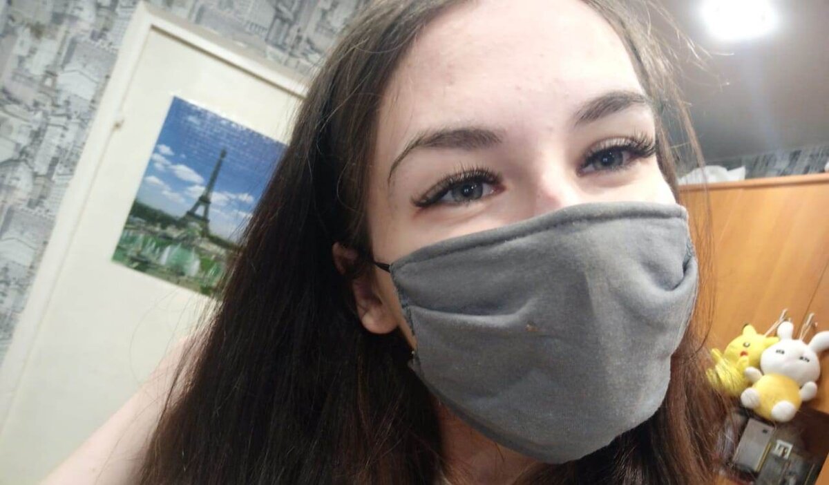 младшая дочь с новыми ресницами :))