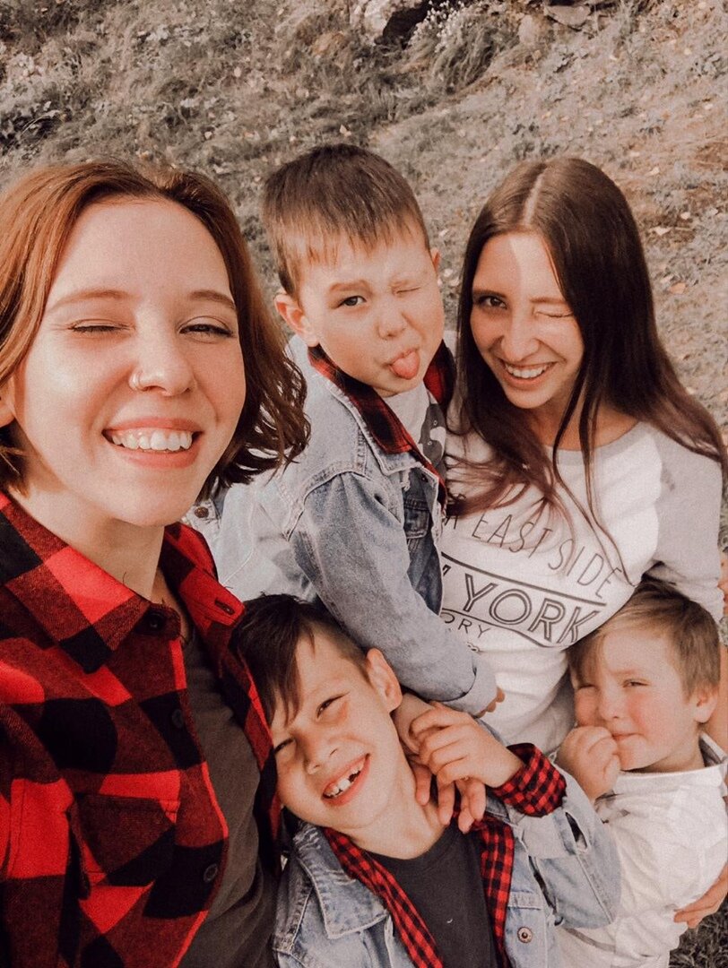 Наша банда- Сестра-фотограф, племянники и я с сыном