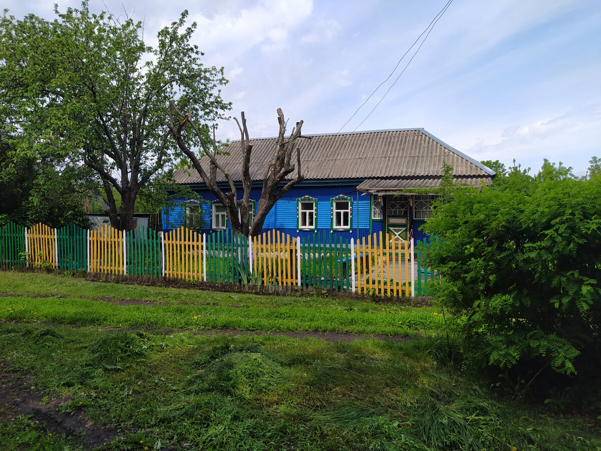 заброшенные деревни тамбовской области. куньинский район жегалово. ни обл. деревенский пейзаж. разрушенный храм николая чудотворца в ярославской области.