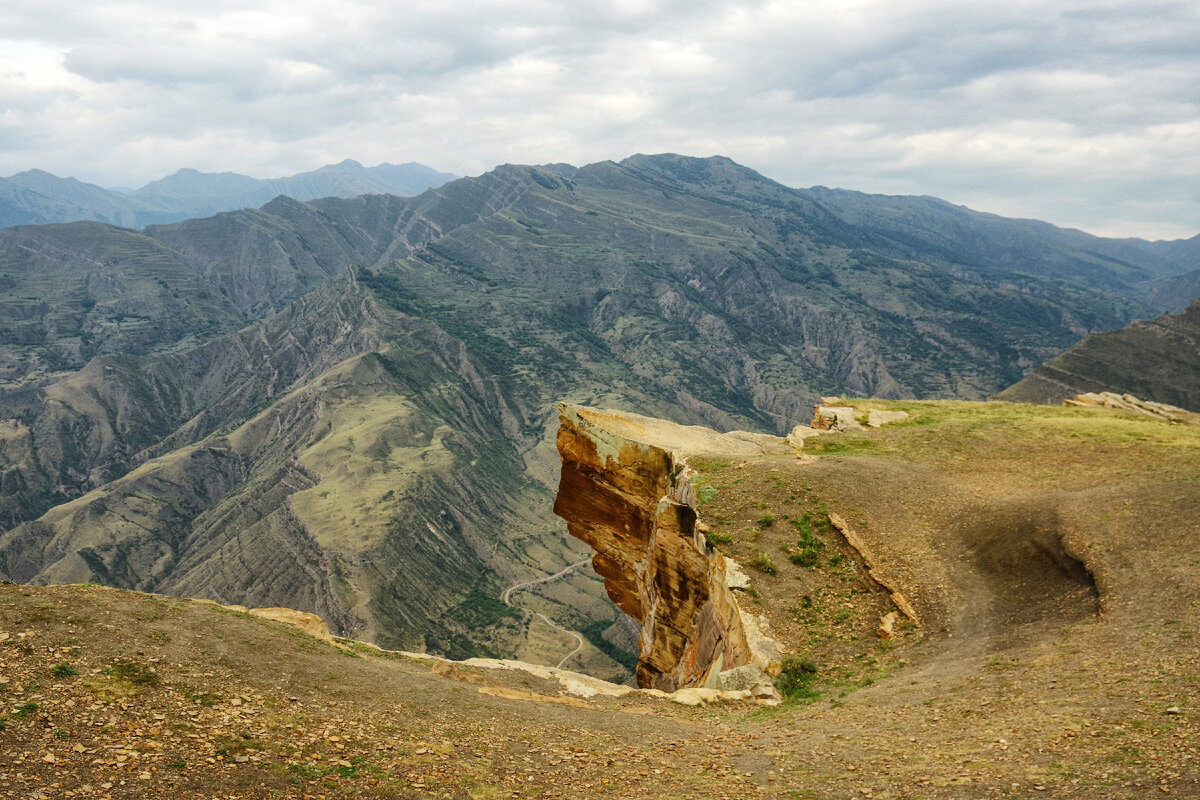 Гора маяк гуниб