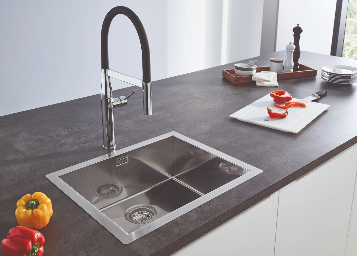 Стальная мойка GROHE K700.