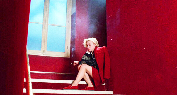 Кадр из фильма La bande des quatre. Режиссер: Жак Риветт. Оператор: Каролин Шампетье. Производство: Investimage, La Sept, Limbo Film AG, Ministère de la Culture, Pierre Grise Productions 