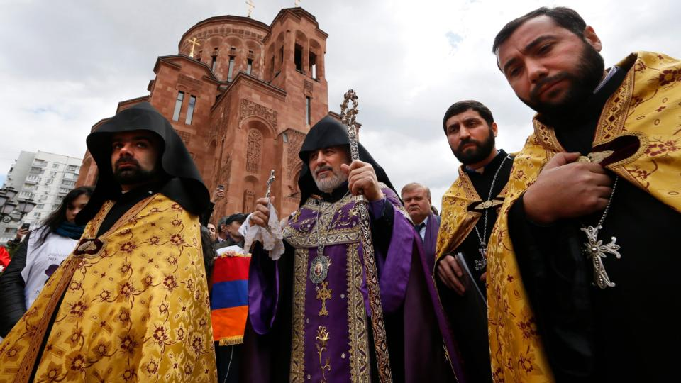 В каком году армения приняла христианство. Армении религиозная Вера. Армения Вера исповедания и религия. Вера армянского народа. Armenia Religion армянская Церковь.