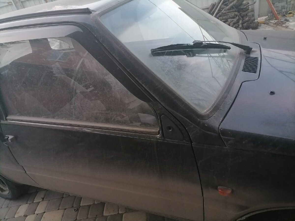 Еле во двор ее затолкали. Что характерно - Юра еще не завел ее а дым идет.