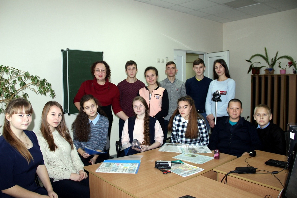 Первая команда школьного пресс-центра «Ракурс»                           Фото Ольги Кузнецовой