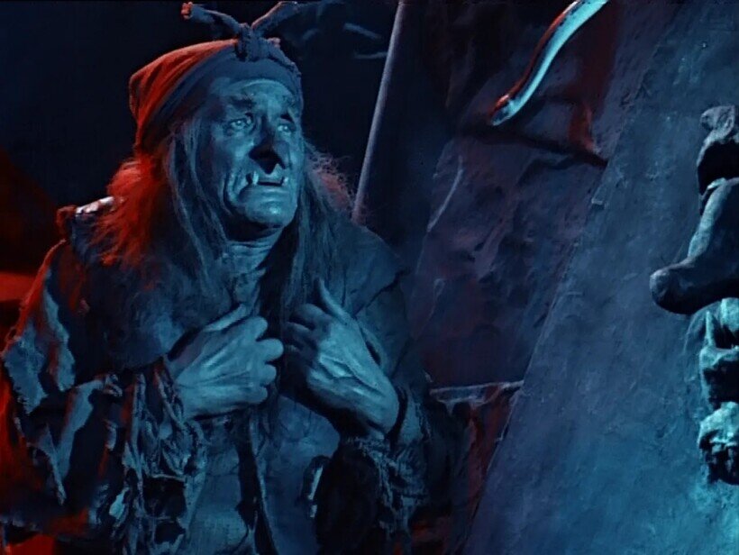   Кадр из фильма «Морозко», в котором Бабу-ягу сыграл Георгий Милляр