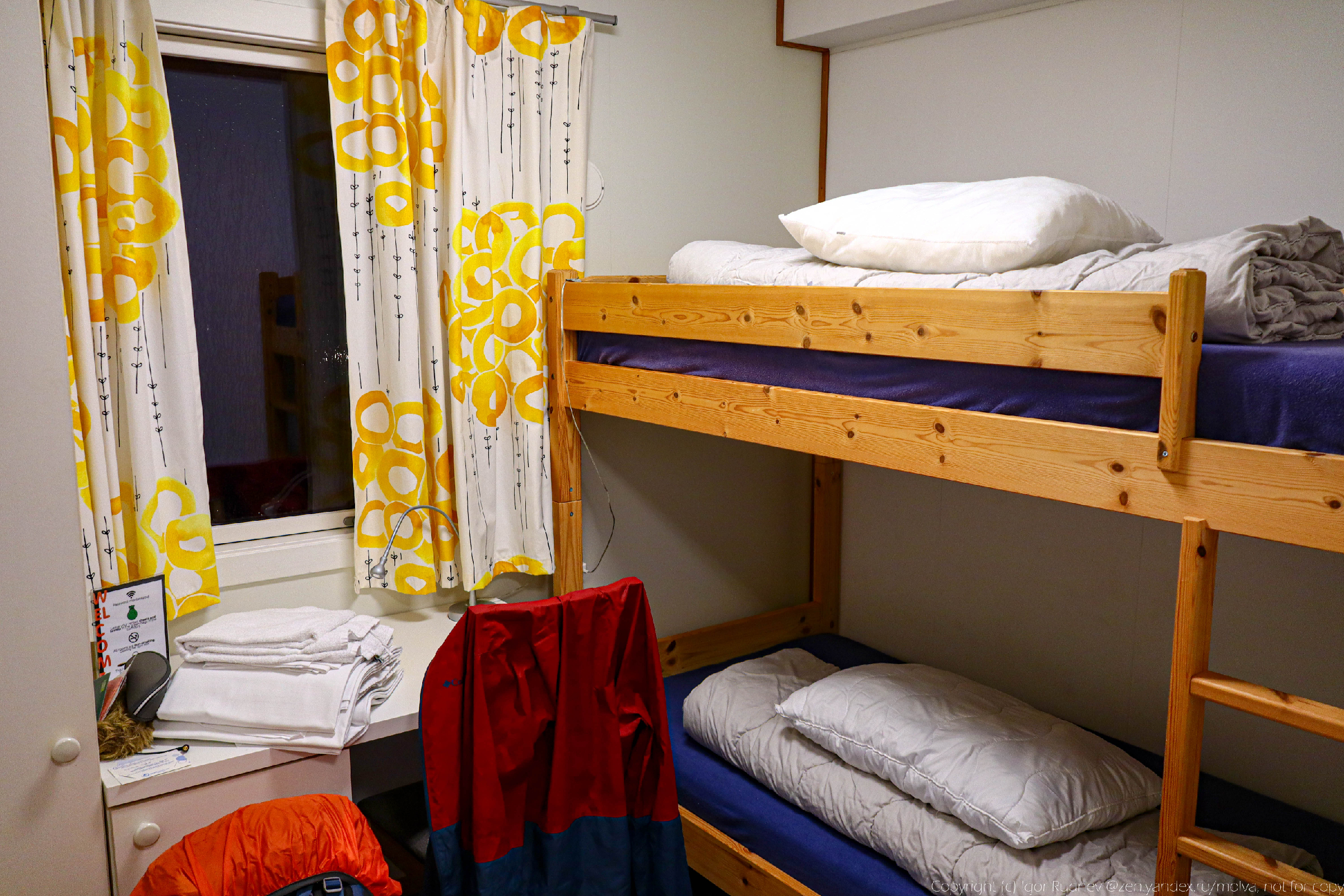 Как выглядит комната хостела в Норвегии за 6000 рублей за ночь. Вы наверняка не захотите здесь остановиться2