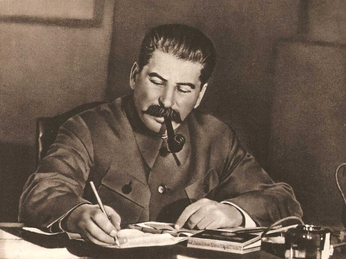 Иосиф Виссарионович Сталина всегда отличался интересными и не стандартными решениями, которые кардинальным образом могли повлиять на положение дел в СССР.