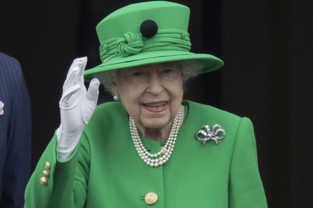    В Па-де-Кале на севере Франции аэропорт назовут в честь Елизаветы II