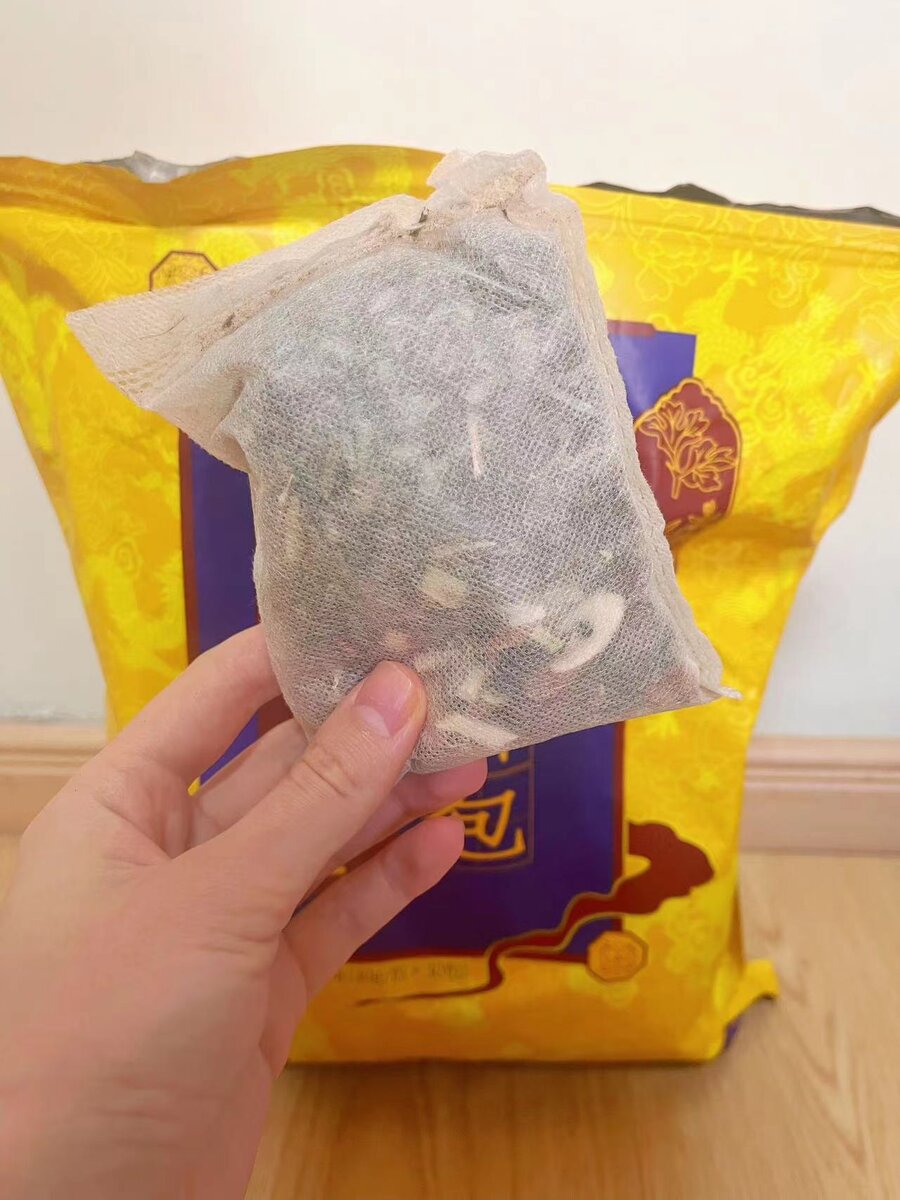 Лекарственные травы в вот таких вот мешочках продаются