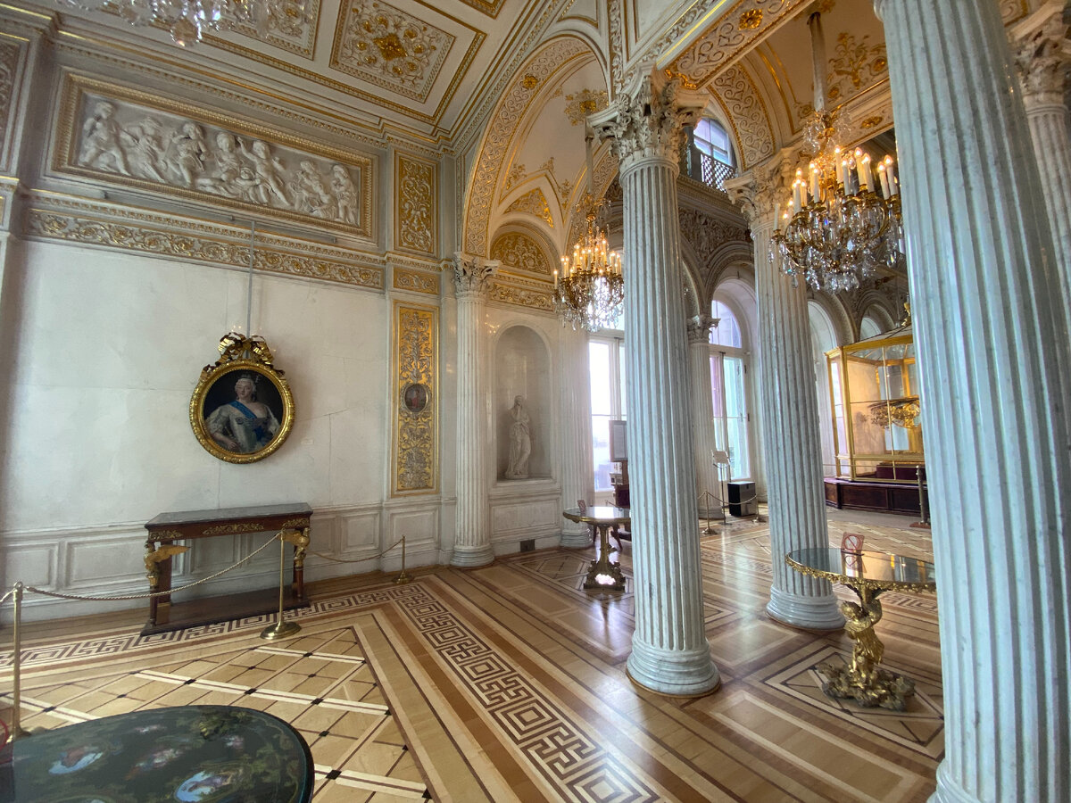 Фото автора: Павильонный зал Малого Эрмитажа.