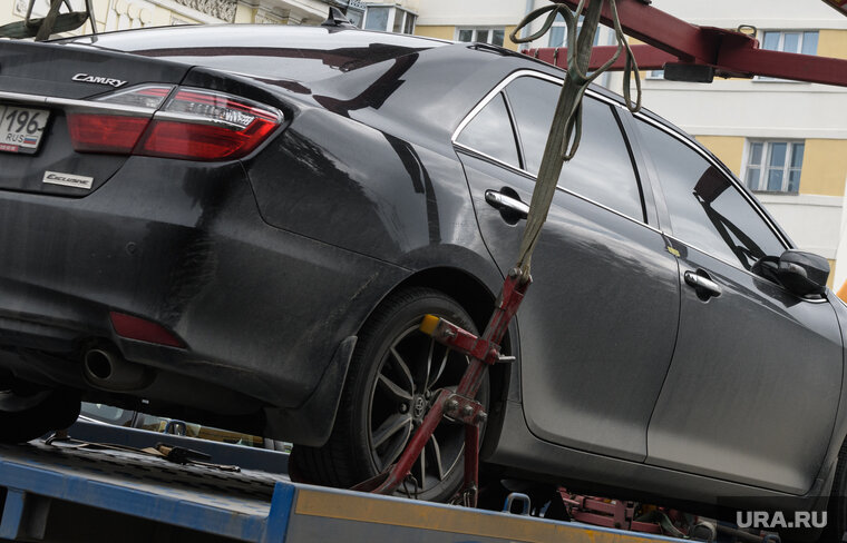    Машины с номерами РФ на территории Эстонии должны быть конфискованы, заявил Лаури Ляэнеметс