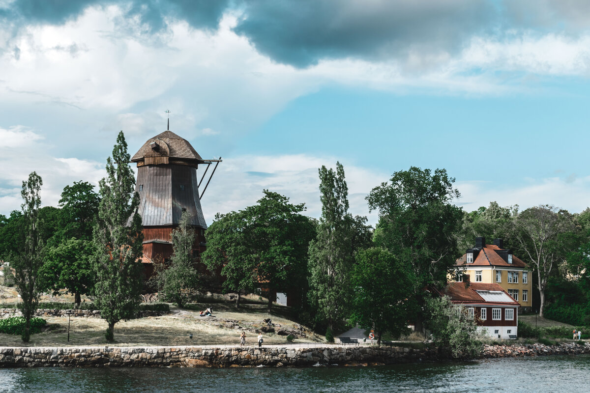 А это старая мельница на острове Djurgården