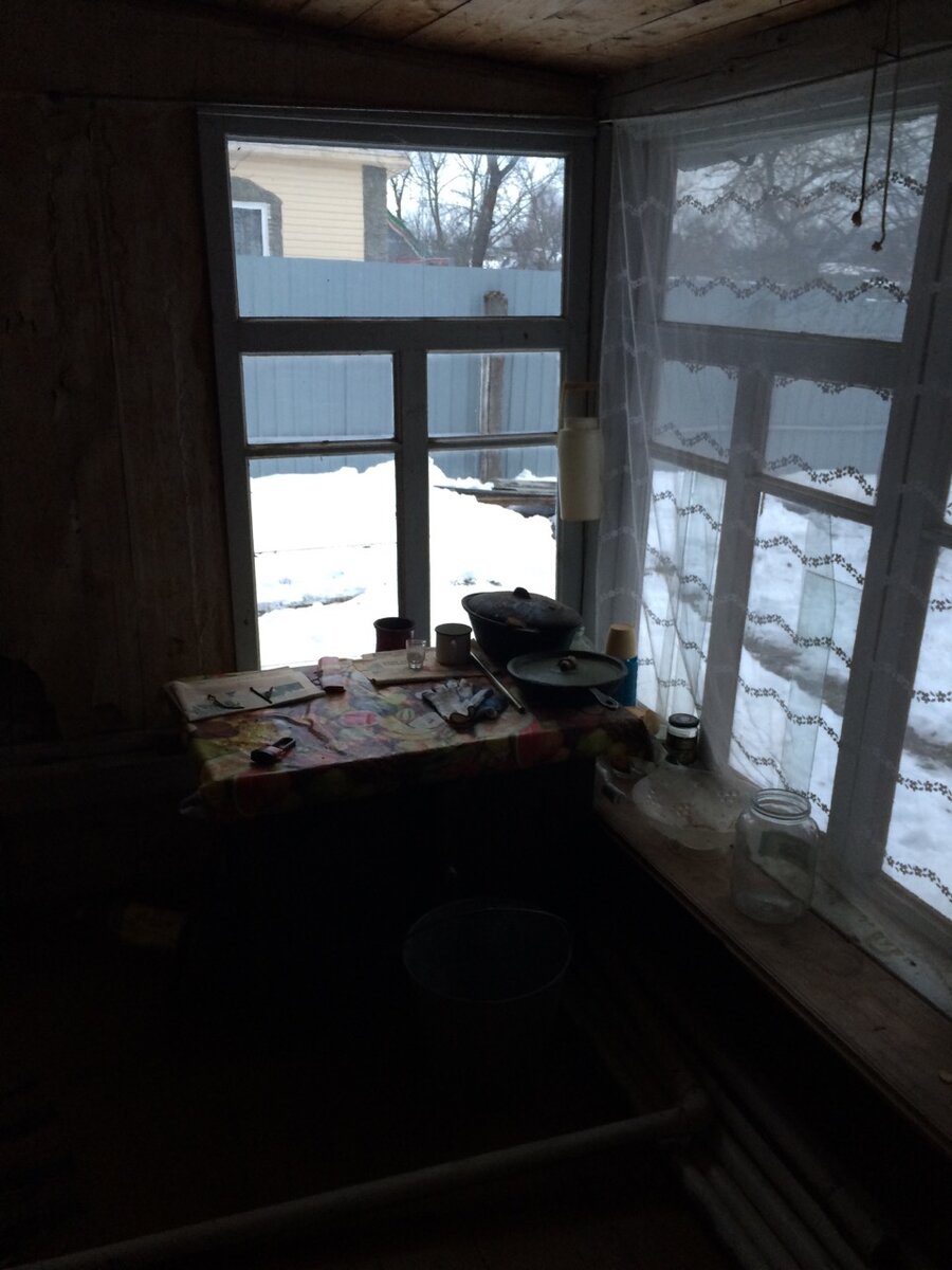 Выглядело страшненько, конечно, но домик я все равно купила, место понравилось ))