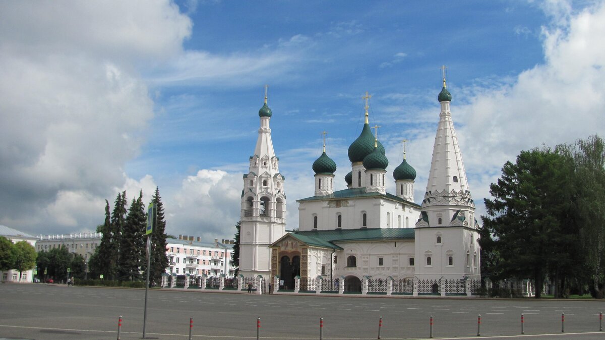 Церковь Ильи Пророка XVII века. Фото автора.