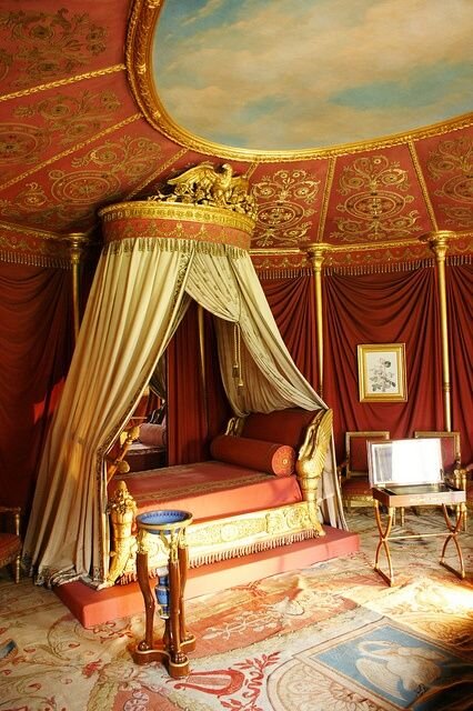 Интерьер в стиле ампир. Фото pinterest.ru